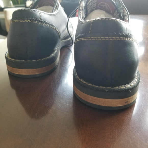 Penguin Shoes - Picture 7 of 8